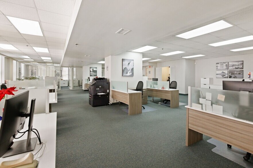 More Photos Of 168 SE 1st St, Miami Loft Creative Space For Lease