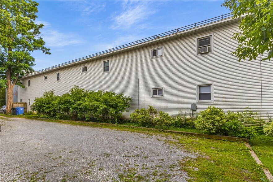 More Photos Of 61 Elmwood Ave, Burlington Multifamily For Sale