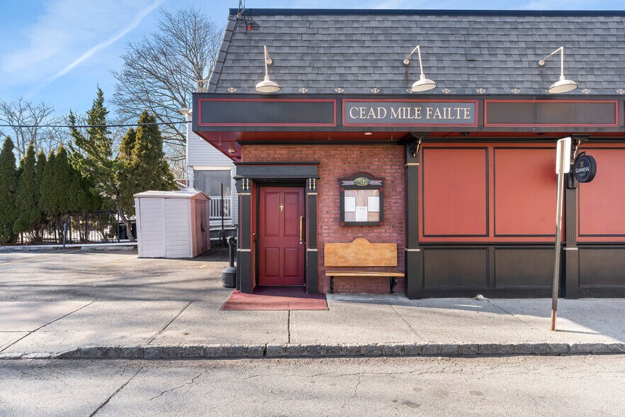 More Photos Of 62-64 E Mcfarlan St, Dover Restaurant For Sale