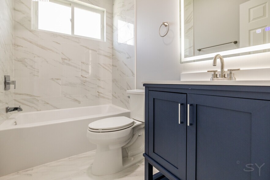 More Photos Of 623 Hamlin Ave, Chicago Apartments For Sale