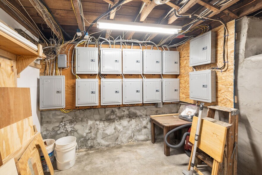 More Photos Of 212 Washington St, West Warwick Multifamily For Sale