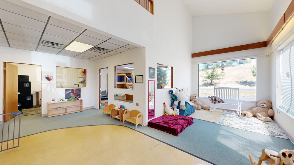 More Photos Of 225 E Palouse River Dr, Moscow Loft Creative Space For Sale