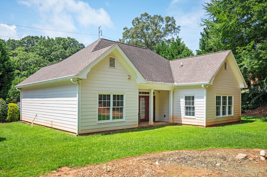 More Photos Of 5102 Covington Hwy, Decatur Medical For Sale