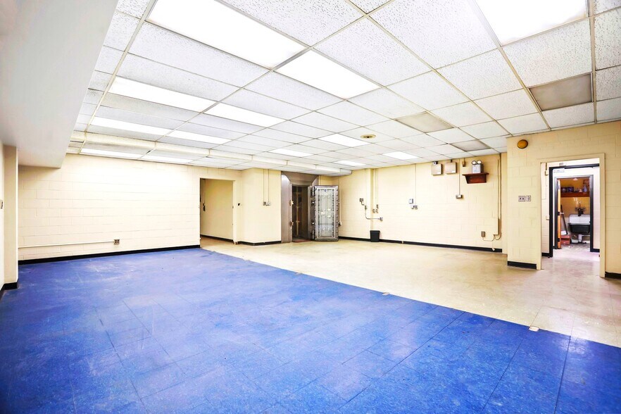 More Photos Of 1300 Hamilton Ave, Trenton Bank For Sale