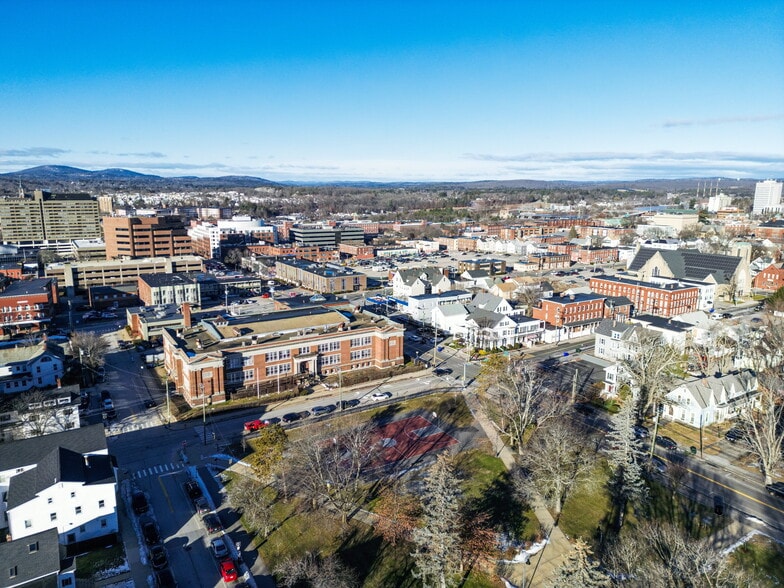 More Photos Of 470 Pine St, Manchester Schools For Sale