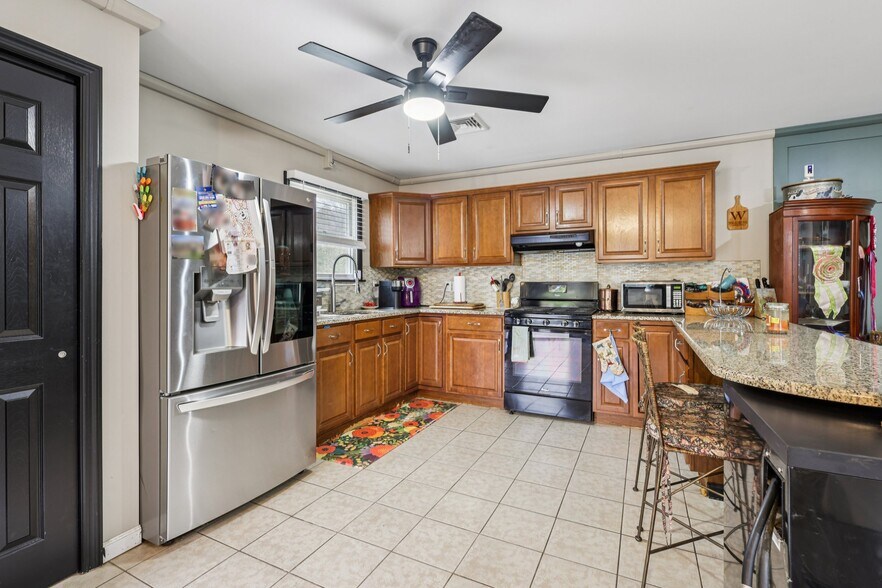 More Photos Of 170 S Hope Chapel Rd, Jackson Specialty For Sale