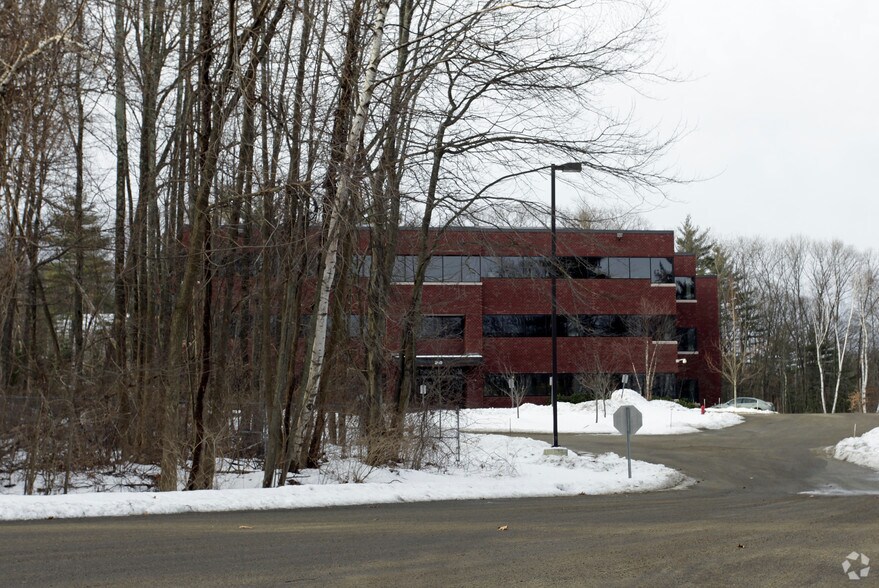 More Photos Of 260 Locke Dr, Marlborough Office For Lease
