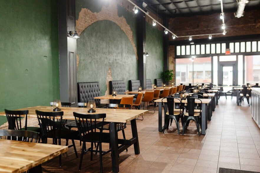 More Photos Of 14 W Main St, Idabel Restaurant For Sale