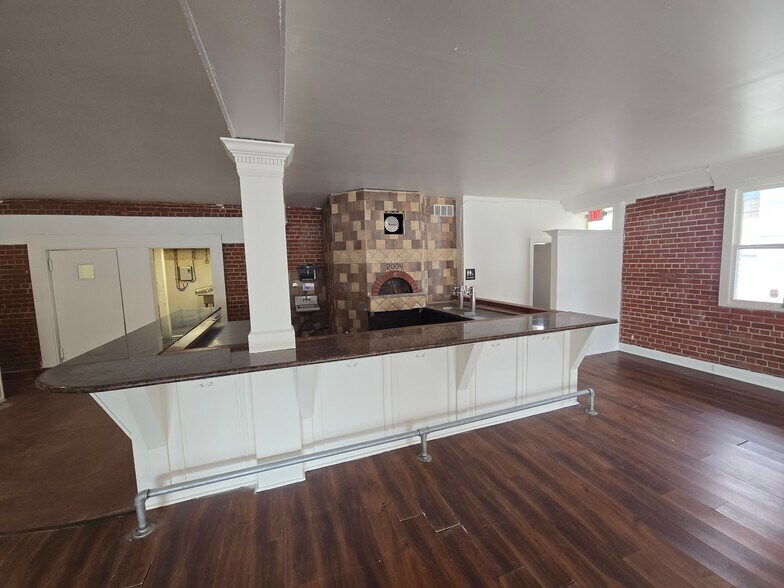 More Photos Of 55 5th St, Gilroy Restaurant For Sale