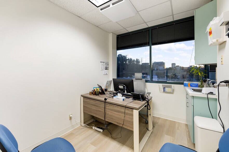 More Photos Of 2031 W Alameda Ave, Burbank Medical For Lease