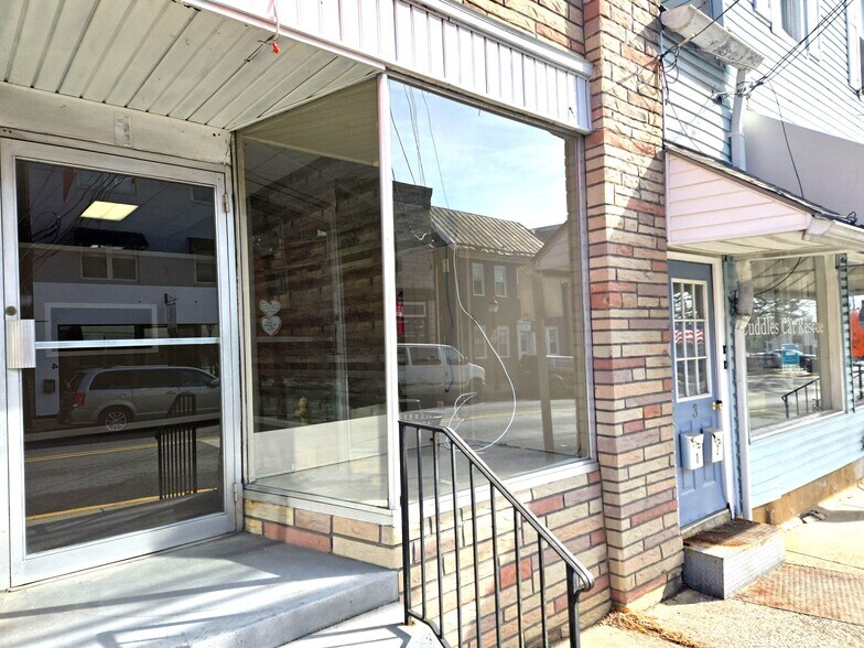 More Photos Of 1 E Main St, Thurmont Storefront Retail Office For Lease