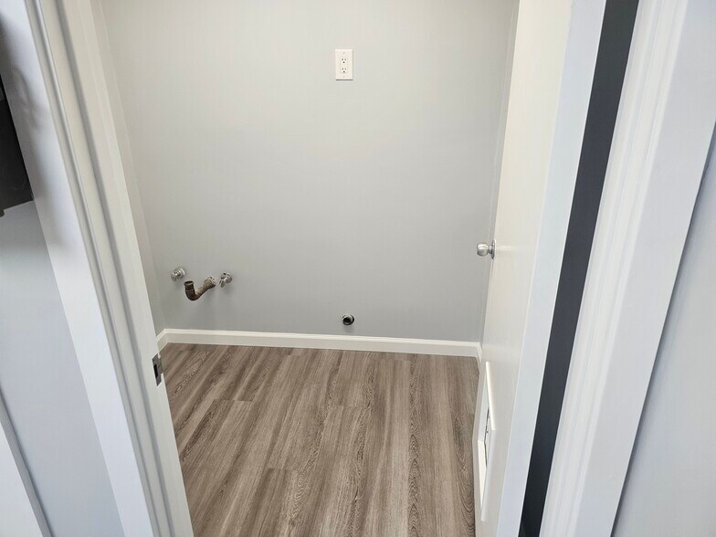 More Photos Of 101 S Schanck Ave, Pen Argyl Medical For Lease