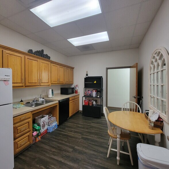 More Photos Of 4102 Old Jacksboro Hwy, Wichita Falls Medical For Lease