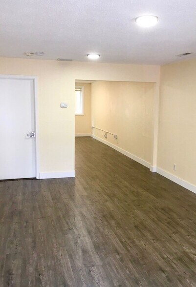 More Photos Of 1733-1737 SE Morrison St, Portland Apartments For Lease