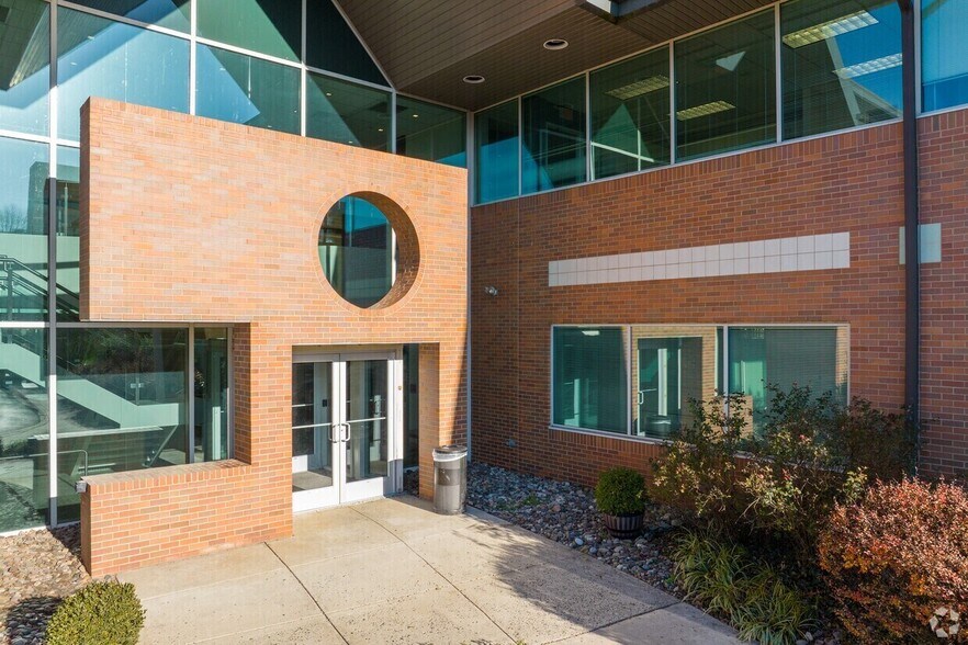 More Photos Of 960 Harvest Dr, Blue Bell Office For Lease