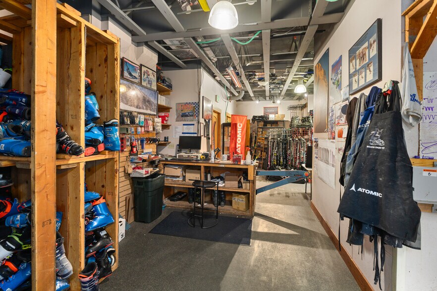 More Photos Of 442 Lincoln Ave, Steamboat Springs Flex For Sale