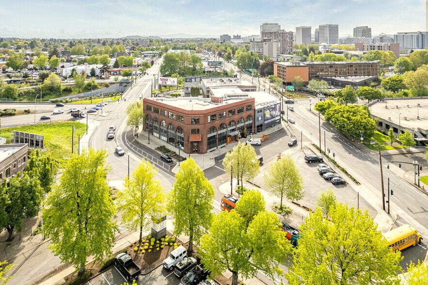 More Photos Of 240 N Broadway, Portland Loft Creative Space For Lease