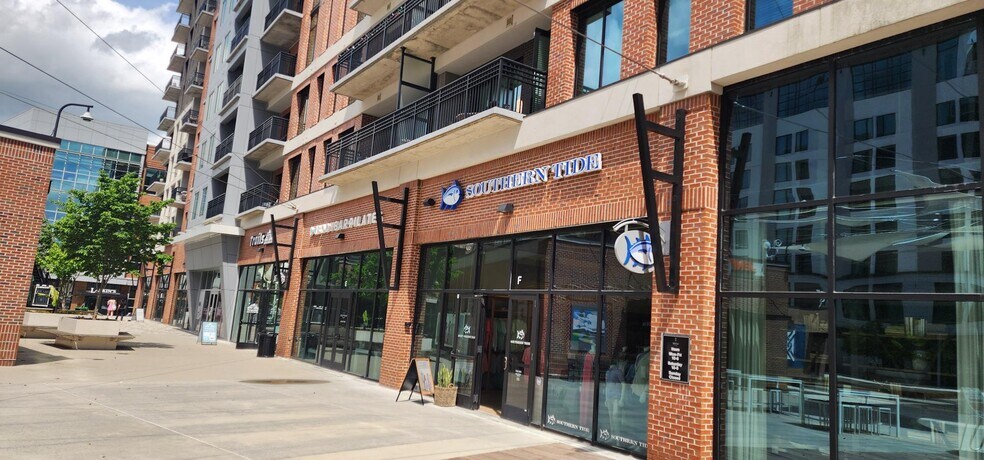 More Photos Of 320 Falls St, Greenville Office For Lease