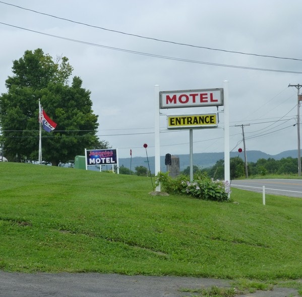 More Photos Of 1354 US Highway 20, West Winfield Hotel For Sale