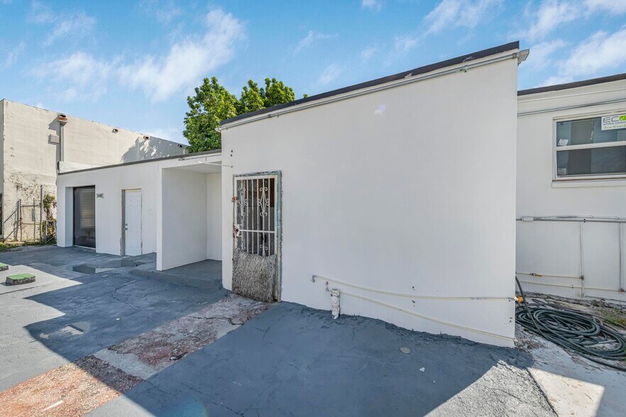 More Photos Of 3705 NW 35th Ave, Miami Industrial For Sale