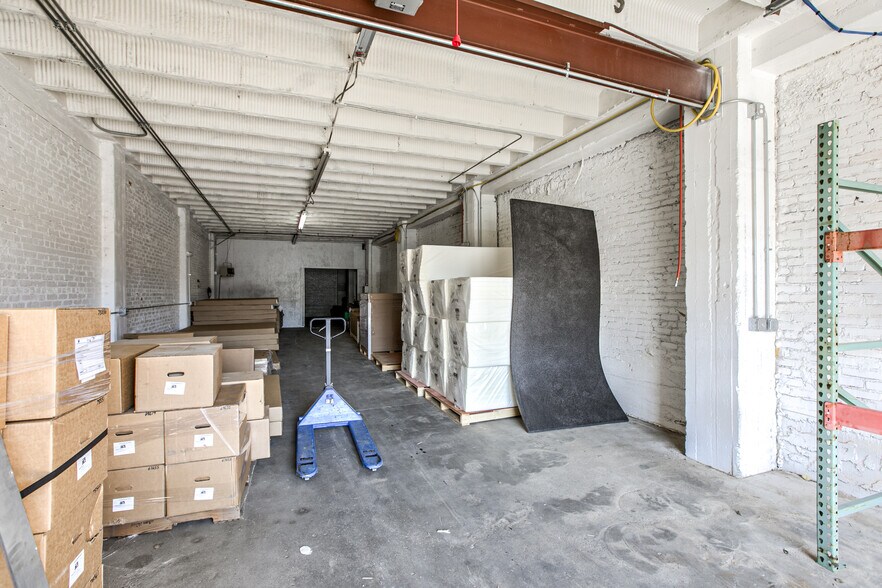 More Photos Of 415 S 7th St, Lincoln Warehouse For Sale