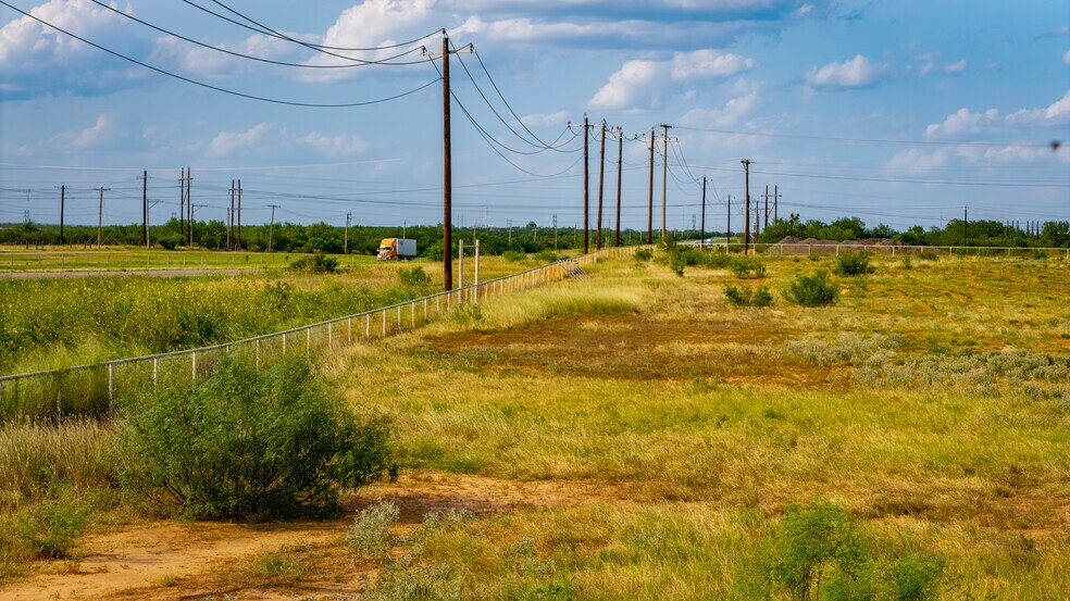 More Photos Of 175 County Road 1151, Pearsall Land For Sale