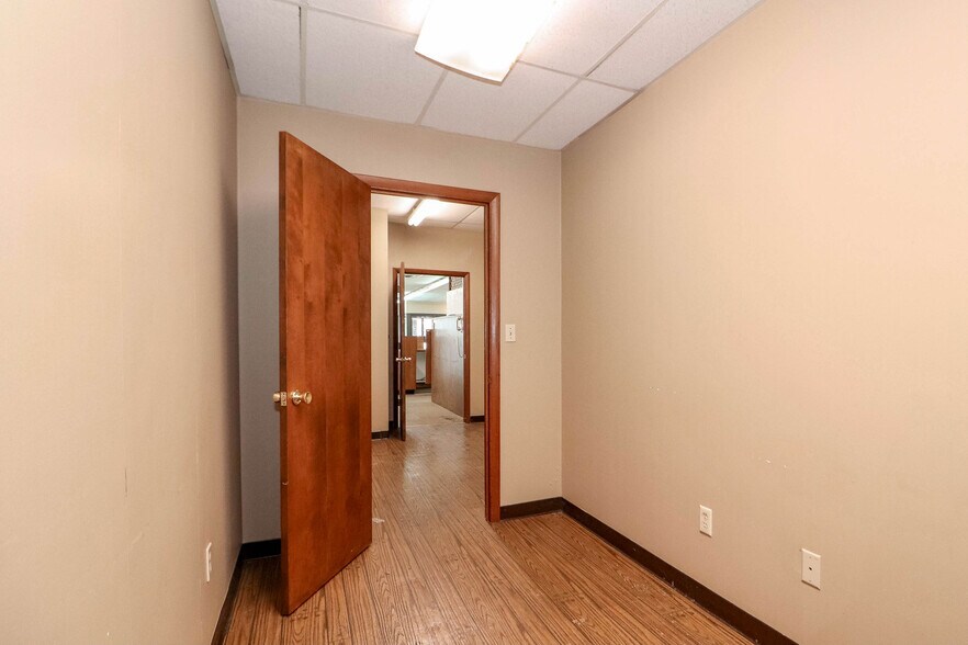 More Photos Of , Rockwell Medical For Lease