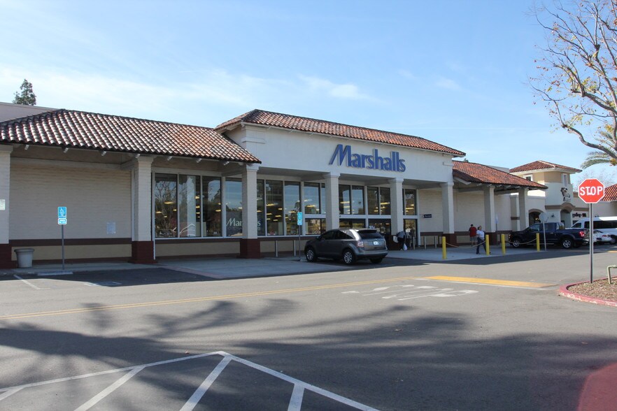 More Photos Of 110-198 E Yorba Linda Blvd, Placentia Unknown For Lease