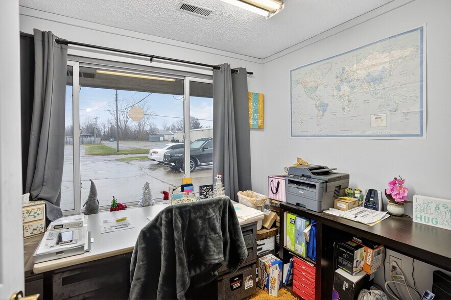 More Photos Of 4057 Commerce Dr, Flushing Industrial For Sale