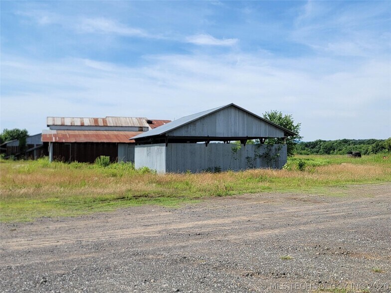 More Photos Of 209 Highway 128 Hwy, Heavener Service For Sale