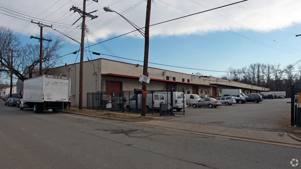 More Photos Of 1777-1797 Olive St, Capitol Heights Warehouse For Sale
