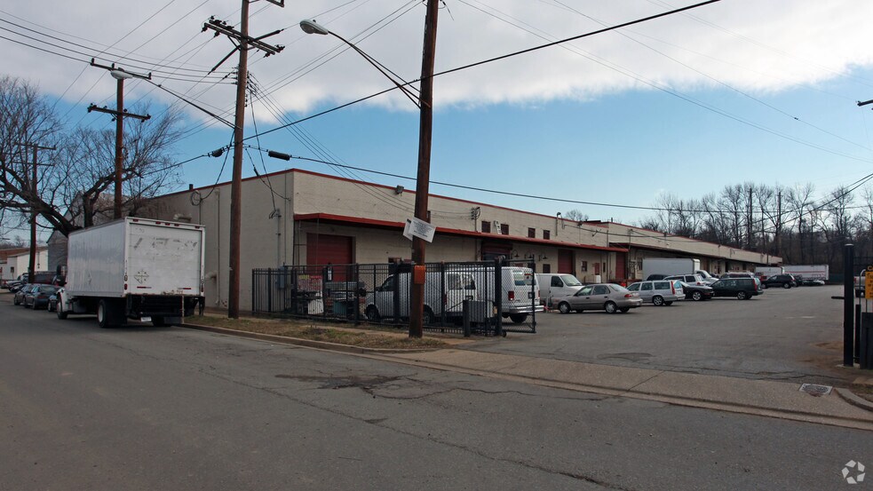 More Photos Of 1777-1797 Olive St, Capitol Heights Warehouse For Sale