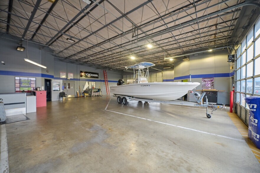 More Photos Of 1902 E Central Texas Expy, Killeen Auto Dealership For Sale