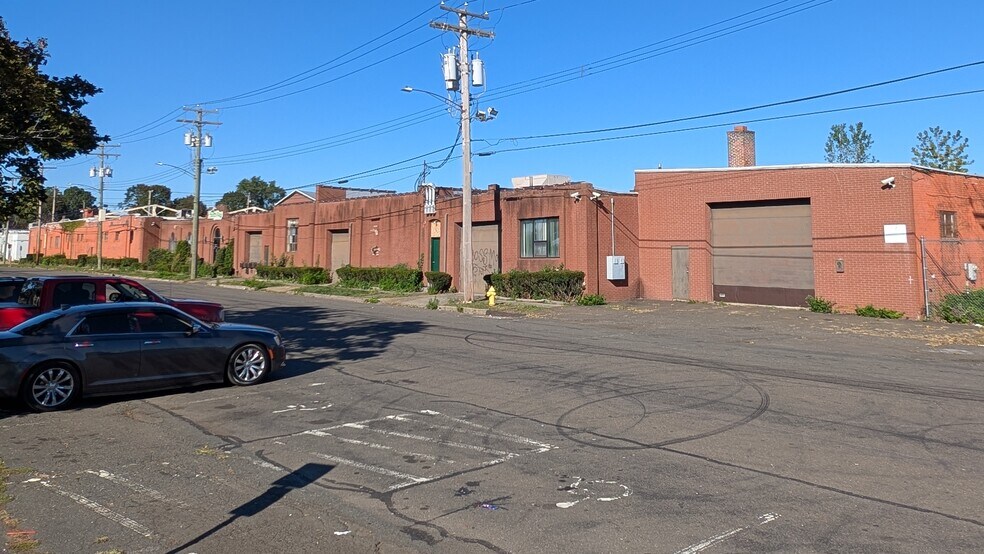 Primary Photo Of 3-17 James St, New Haven Warehouse For Sale