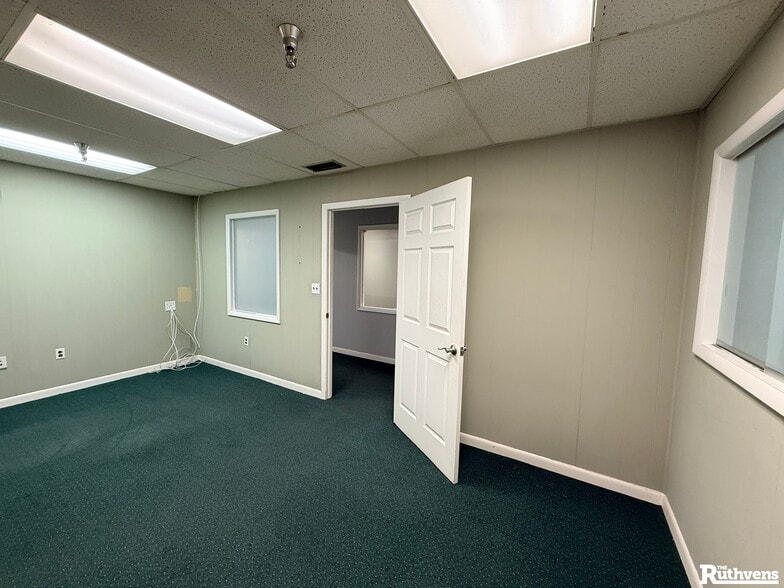 More Photos Of 3310 Reynolds Rd, Lakeland Warehouse For Lease