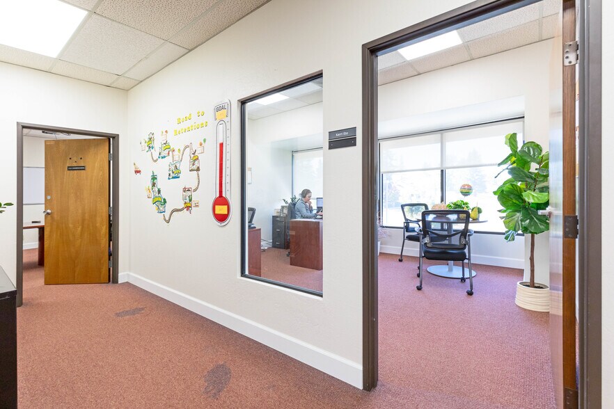More Photos Of 3050 Beacon Blvd, West Sacramento Office For Sale
