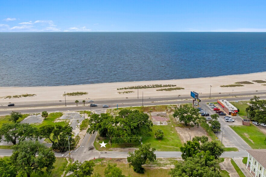 More Photos Of 640 16th st, Gulfport Land For Sale