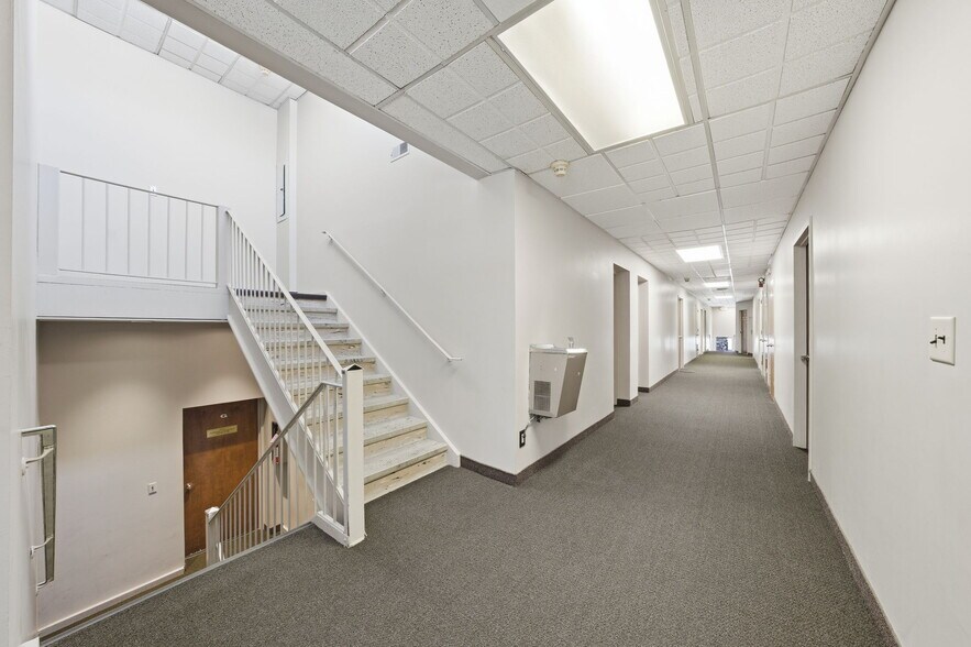 More Photos Of 299 Forest Ave, Paramus Office For Sale