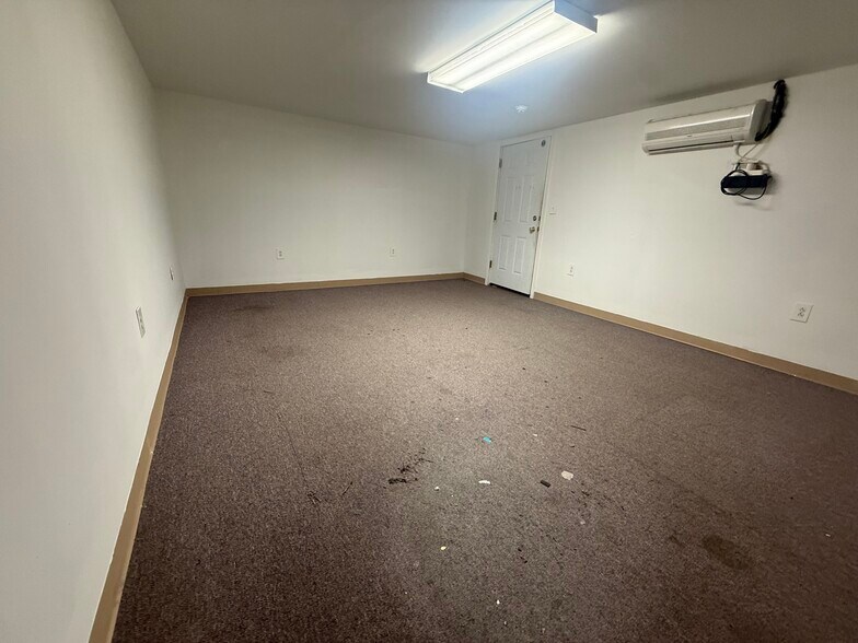 More Photos Of 8508 Lansdowne Ave, Upper Darby Township Freestanding For Sale