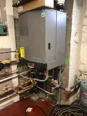 More Photos Of 28 Market St, Warren Theater Concert Hall For Sale