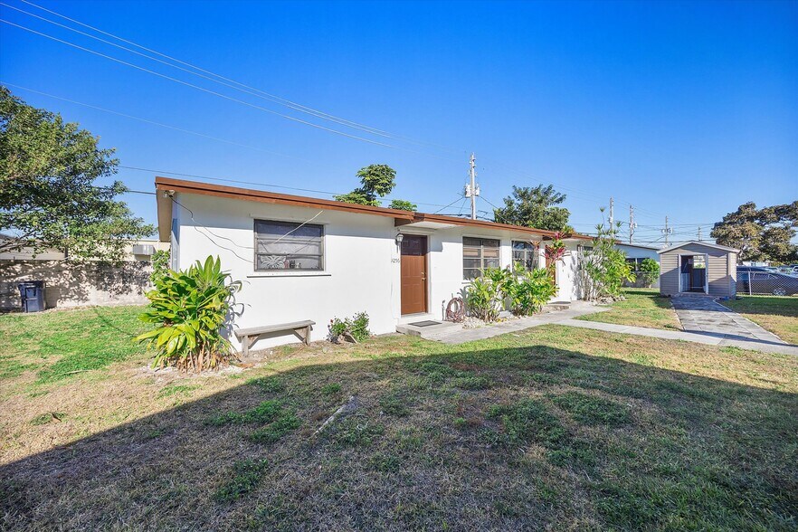 More Photos Of 14260 SW 88th Ave, Palmetto Bay Apartments For Sale