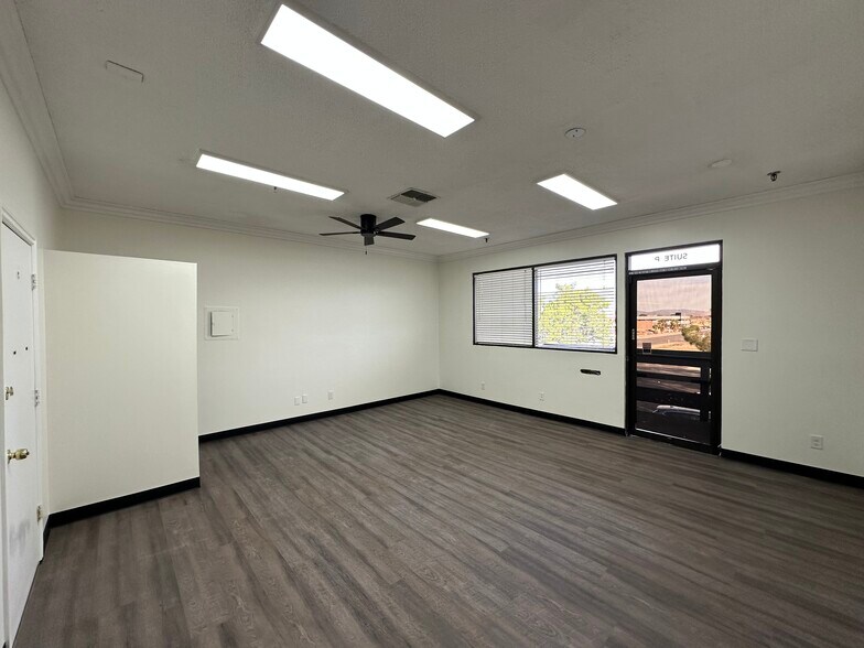 More Photos Of 14359 Amargosa Rd, Victorville Office For Lease