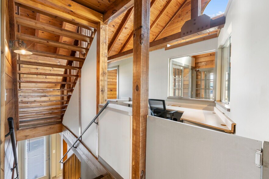 More Photos Of 771 E HWY 54, Camdenton Office For Sale