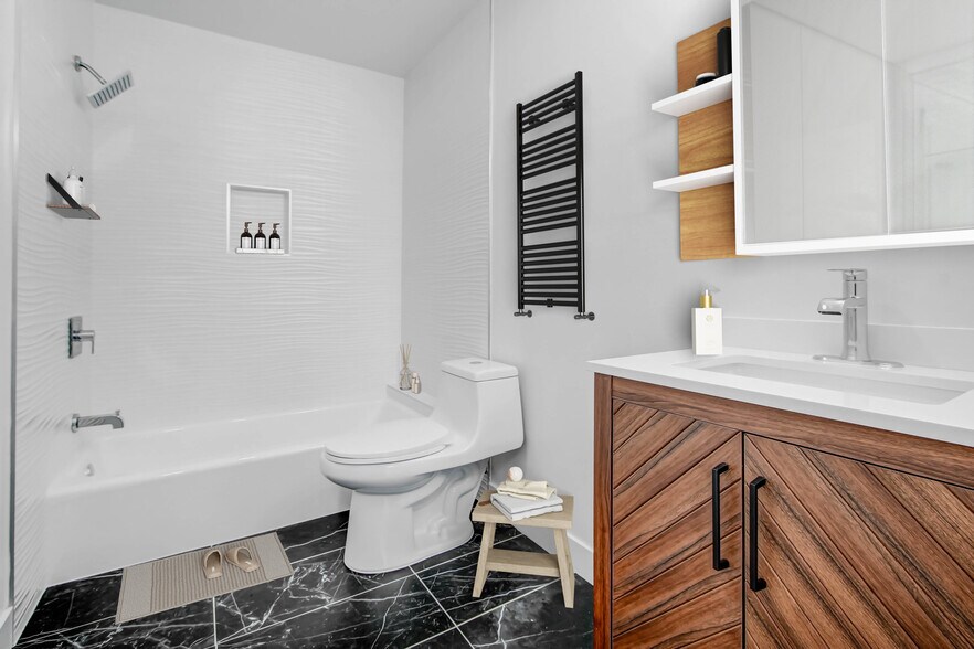 More Photos Of 5926 S Hoover St, Los Angeles Apartments For Sale