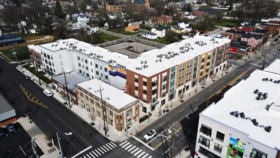 More Photos Of 5900 Madison Rd, Cincinnati Storefront Retail Residential For Lease