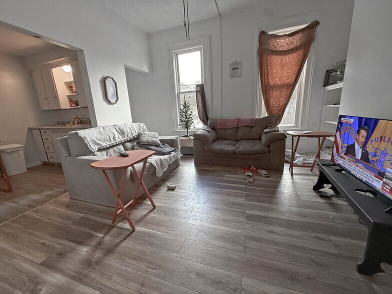 More Photos Of 257 Washington St NW, Warren Multifamily For Sale