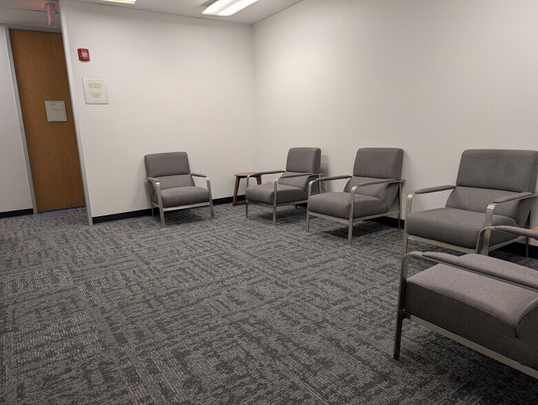 More Photos Of 6666 Harwin Dr, Houston Office For Lease