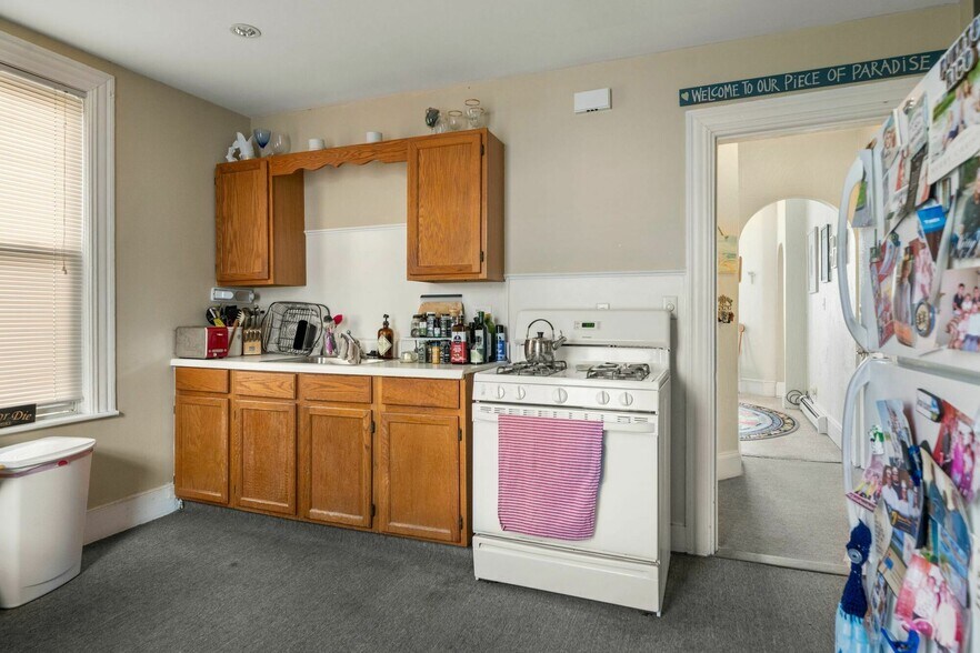 More Photos Of 5 Waveway Ave, Winthrop Apartments For Sale