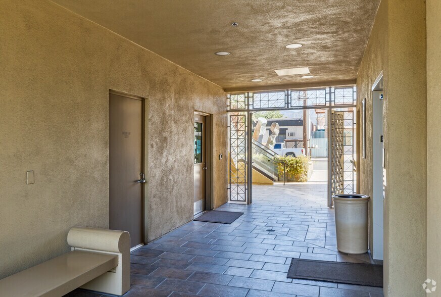 More Photos Of 73950 Alessandro Dr, Palm Desert Medical For Lease