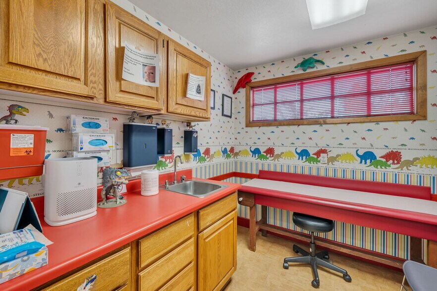 More Photos Of 1001 Jones St, Reno Medical For Lease